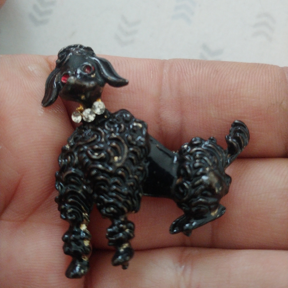 Black Poodle Brooch Pin w/ red rhinestone eyes & clear rhinestone collar